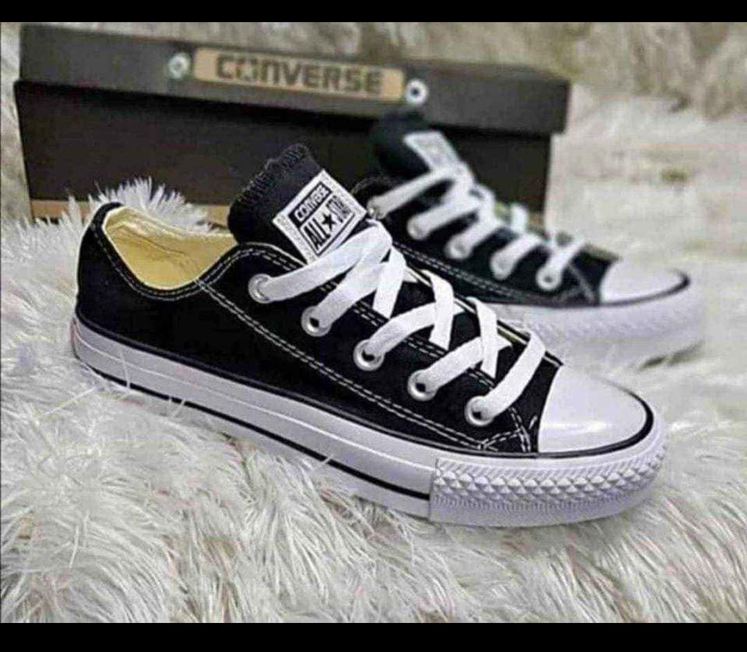 CONVERSE ALL STAR CHUCK TAYLOR CLASICOS PARA ADULTO IMPORTADO